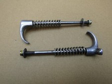 Moto Vespa P200 engine cover latches (13378)