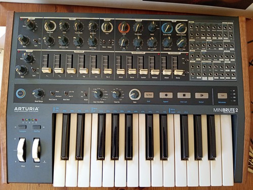 Arturia minibrute - arturia,