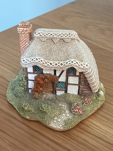 Lilliput lane strawberry - lilliput,