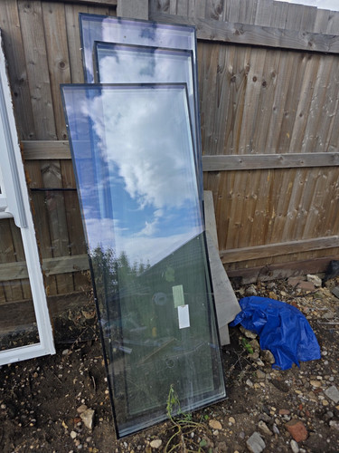Black aluminium triple glazed - black,