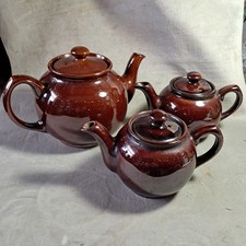 'Brown Betty' Teapot Trio
