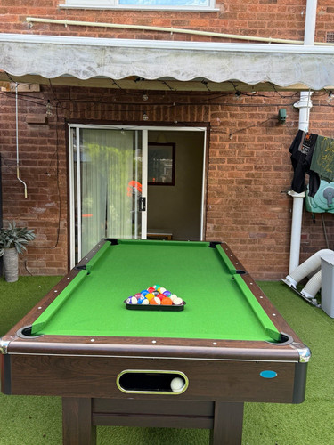 Pool table with - 7, ft