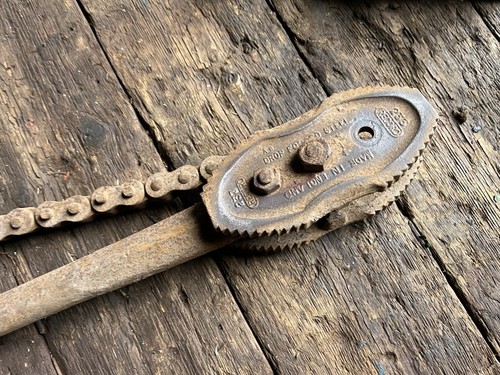 Record 233 chain - record,