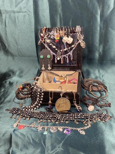 Lot gothic inspired - gothic,