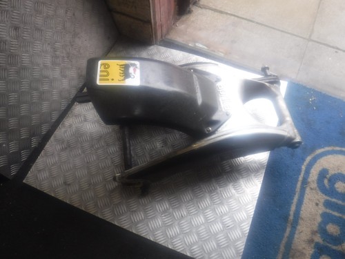 Aprilia rsv1000r swingarm - rsv1000r,