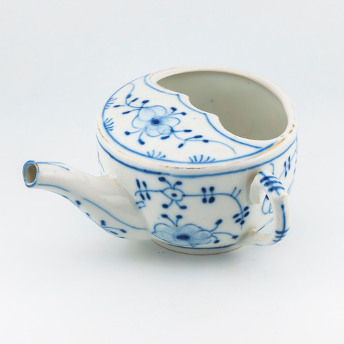 Chinese porcelain chocolate - porcelain,