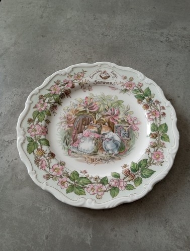 Vintage 1982 royal doulton - 1982,