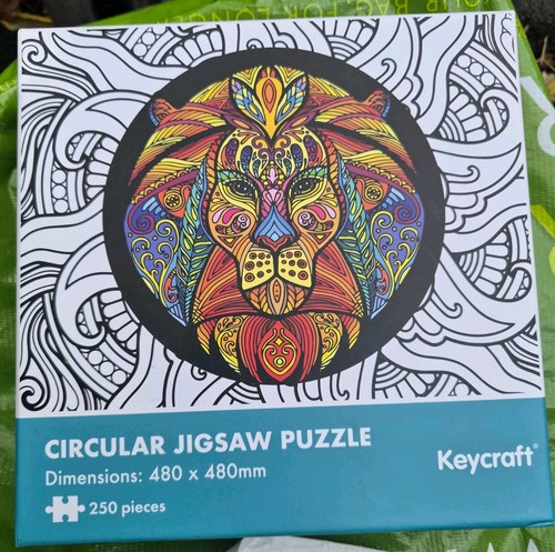 Keycraft lion circular jigsaw - lion,