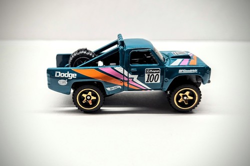 Hotwheels dodge d100 - , 1.64