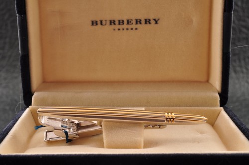 England burberry tie clip - england,