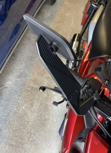 Ducati monster 937 - +, /