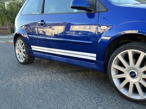 Twin side stripes with logos - twin,