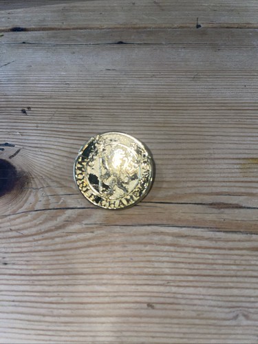 Gold coloured chelsea world - coloured,