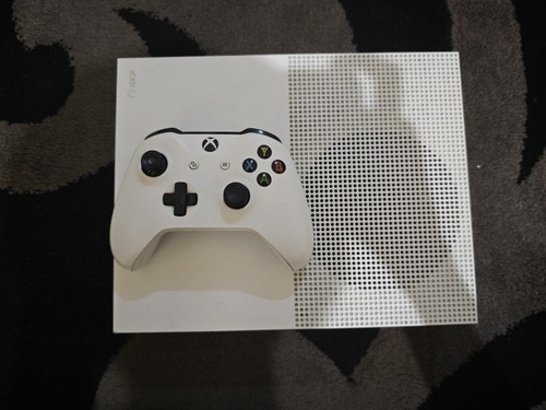 Xbox one white - s, 500gb
