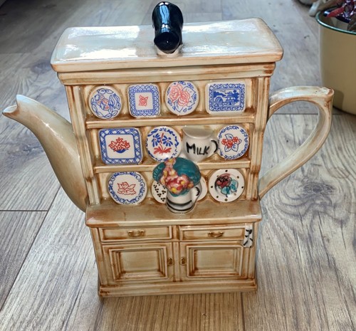 Swineside teapottery novelty - swineside,