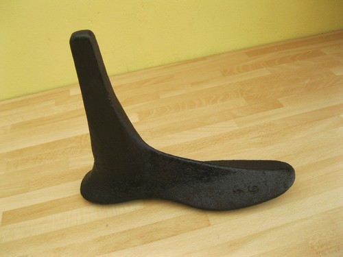 Vintage cast iron cobblers - cast,
