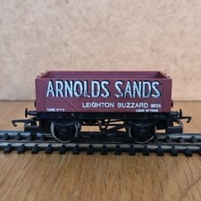 Hornby OO Model R097 Arnolds Sands 5 Plank Mineral Wagon