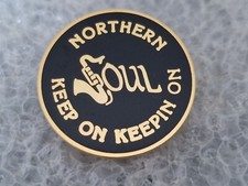KEEP ON KEEPING ON SOUL CLUB PIN ENAMEL BADGE PIN KEEP THE FAITH NORTHERN CASINO