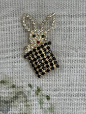 VINTAGE 1980s diamante paste rabbit in a hat brooch unsigned BUTLER & WILSON
