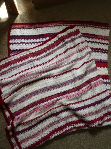Huge sumptuous hand crochet - sumptuous,