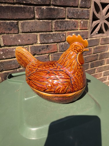 Novelty chicken pottery - novelty,