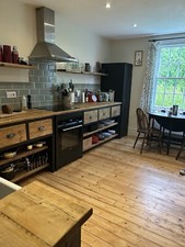 Fully Fitted Freestanding Kitchen 