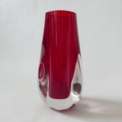 Whitefriars 9727 ruby red - whitefriars,