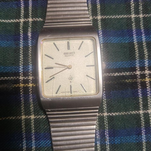 Seiko 7830 quartz movement - seiko,