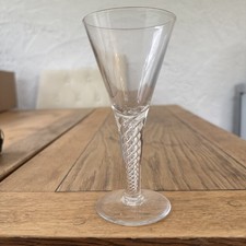 Elegant Vintage Twist Stem