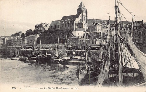 A748 france treport - treport, port