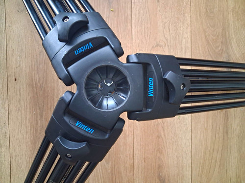 Vinten pro touch pt520 tripod - vinten, pro-touch