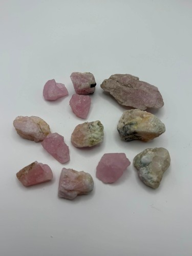 Natural pink morganite - morganite, rough