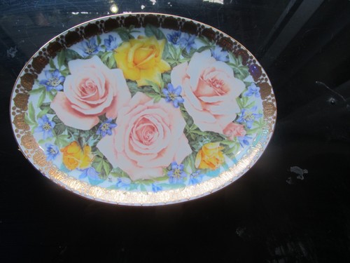 Royal doulton queens - royal,