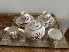 Aynsley Howard Sprays Vintage