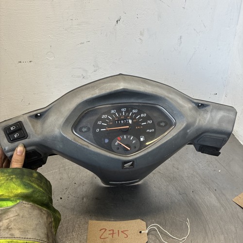 Honda scv 100 - 100, lead