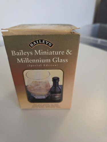 Baileys millennium 2000 glass