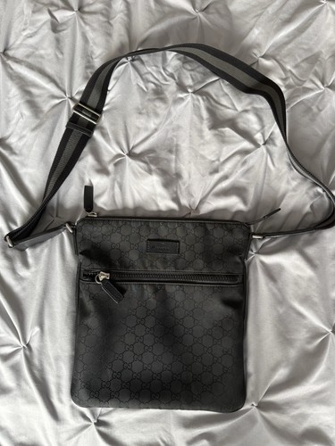 Gucci black canvas - gucci,