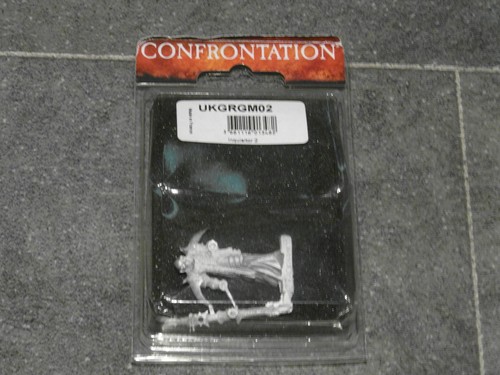 Confrontation griffin - confrontation,