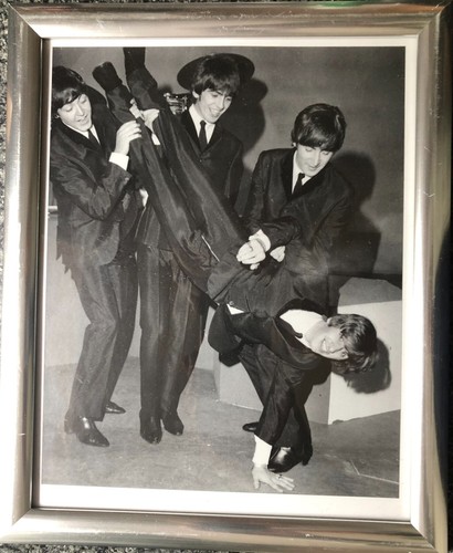The beatles band group shot - group,