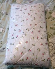 Vtg ST MICHAEL White ROSEBUD Floral Cottagecore Prairie Double Quilted Bedspread