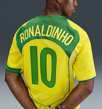 Ronaldinho Brazil Nike 2004
