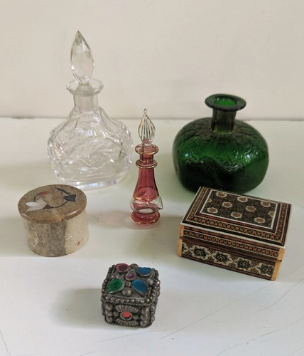 Selection vintage perfume - of,