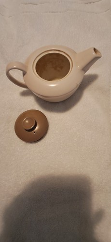 Lovely poole pottery twin tone - lovely,