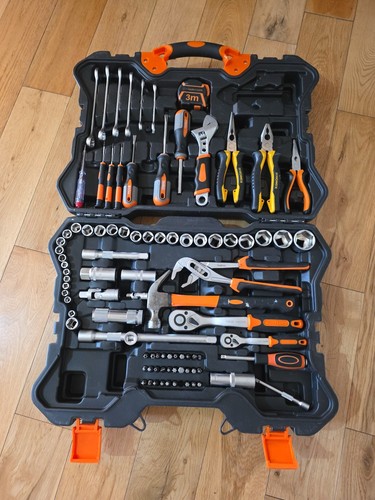 Vonhaus tool set with carry - tool,