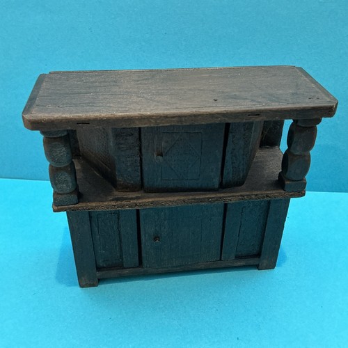 Vintage dolls house - dolls,
