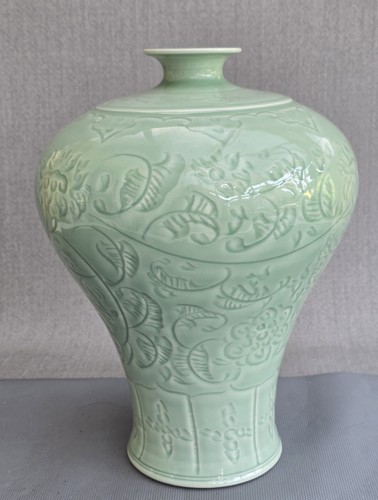 Chinese celadon style