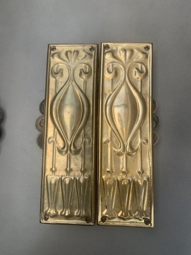 Art nouveau style finger - art,