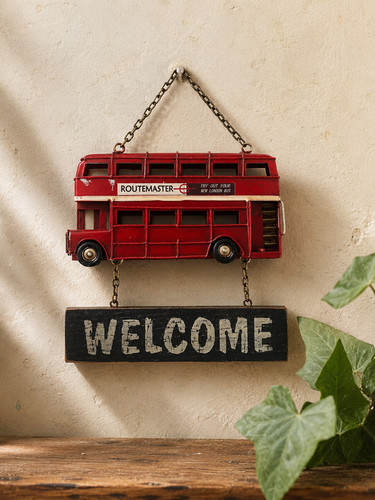 Vintage red london bus welcome - red,