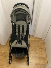 Babyzen Yoyo2 With Olive Green 6+ Colour Pack In Very Good Used Condition