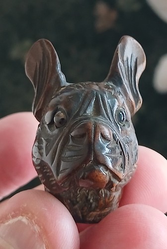 Well defined hand carved - well,